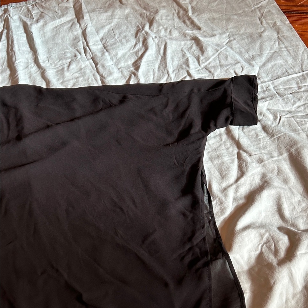 Chic Black Sheer Women's Blouse - Picture 9 of 10